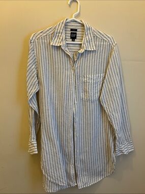 Gap 100% Linen Oversized Button Down